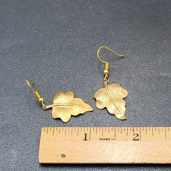 Pierced Earrings Brushed Gold Plated Dangle Detailed Leaves 1 1/8" - Picture 12 of 12